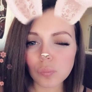 Meet your Posher, Casandra